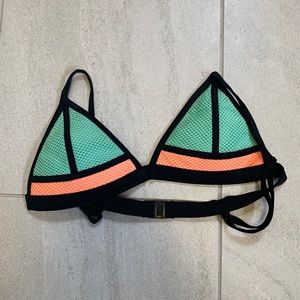 Triangl bikini top